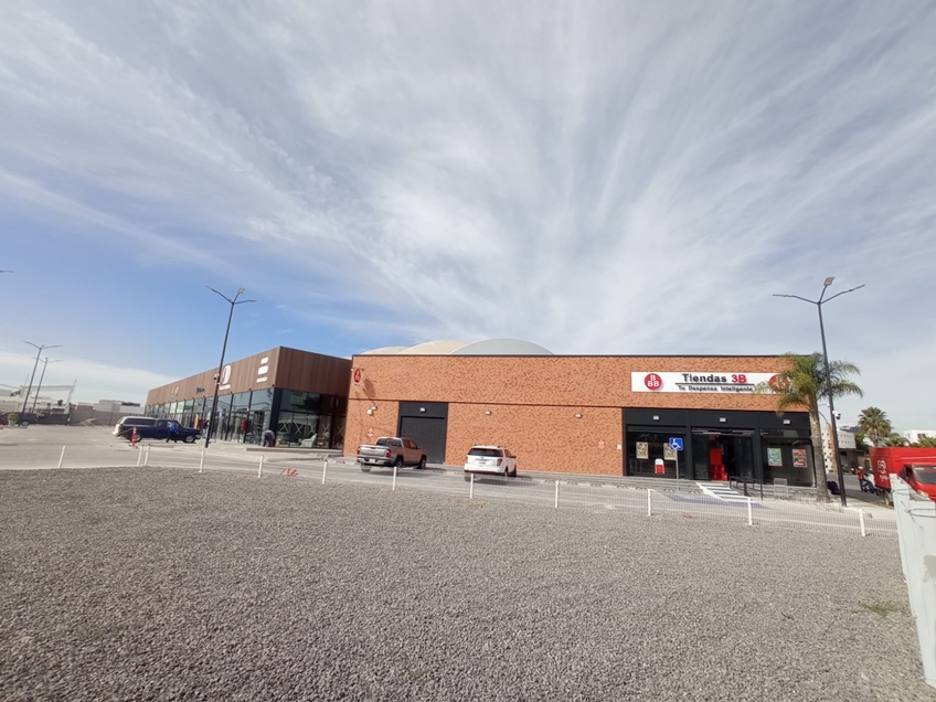 Plaza Stop Lomas - acceso periférico